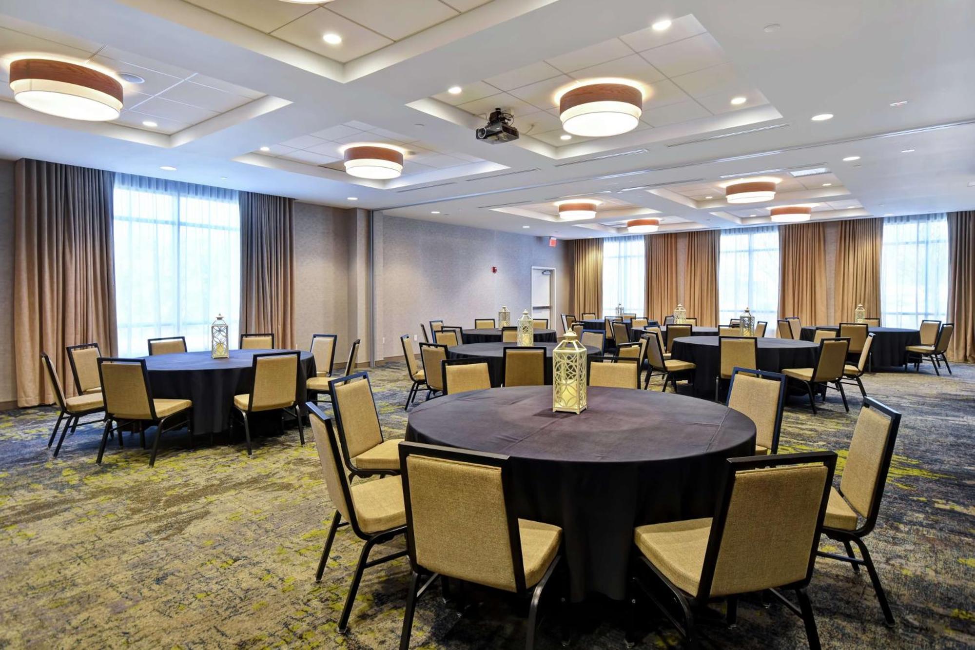 Hilton Garden Inn Jackson Exterior photo